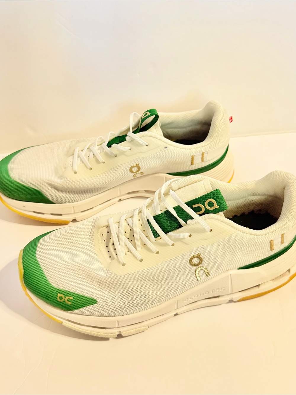 Frwd x Revolve On Cloud Cloudnova Form 2 (Revolve exclusive) white green sz 7 - Picture 4 of 9
